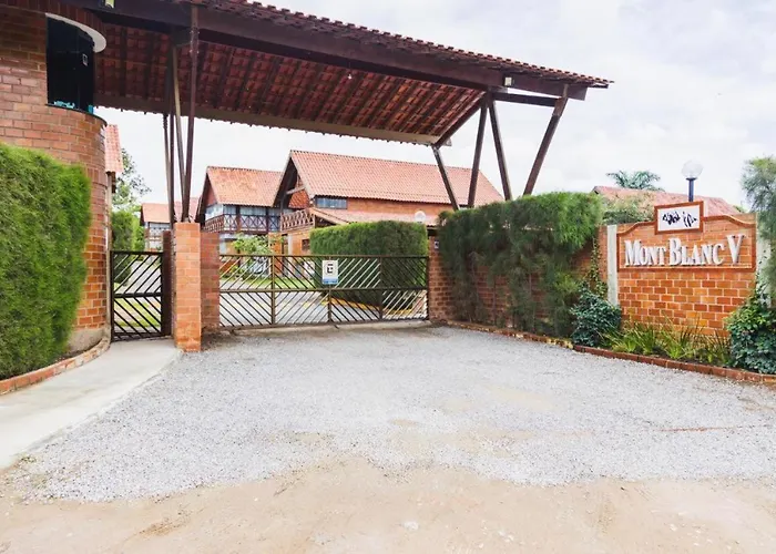 Lindo Chale Em Gravata - Condominio Mont Blanc V